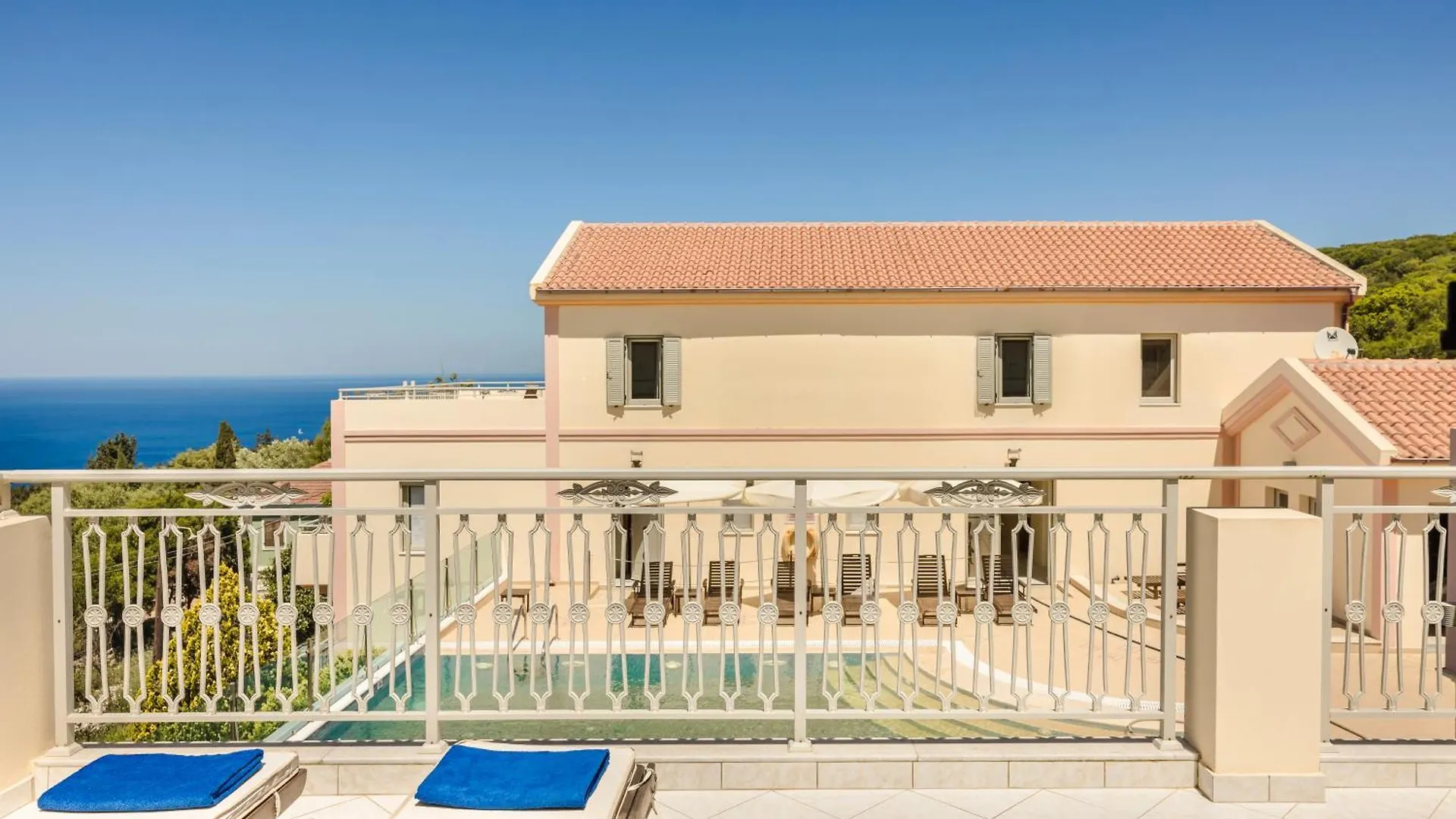 Belle View Hotel - Sea View & Sunset Manganos
