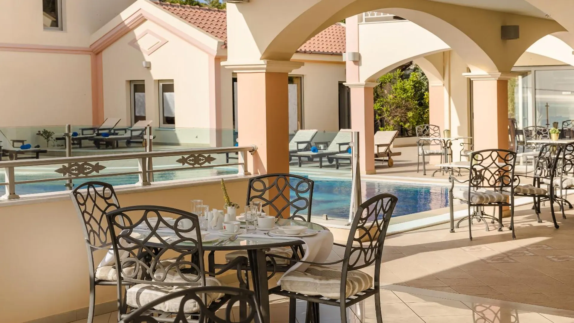 Belle View Hotel - Sea View & Sunset Manganos