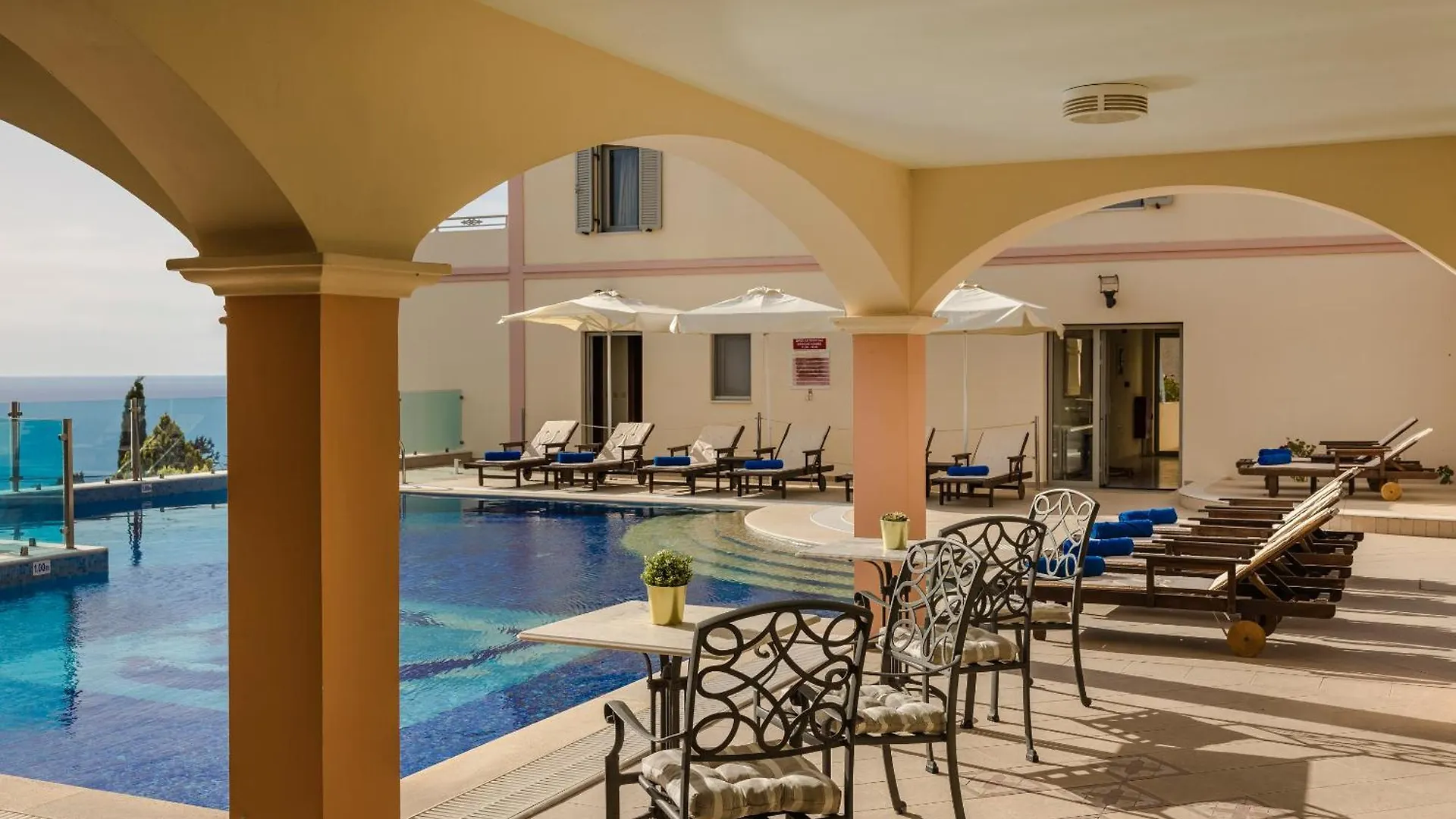 Belle View Hotel - Sea View & Sunset Manganos